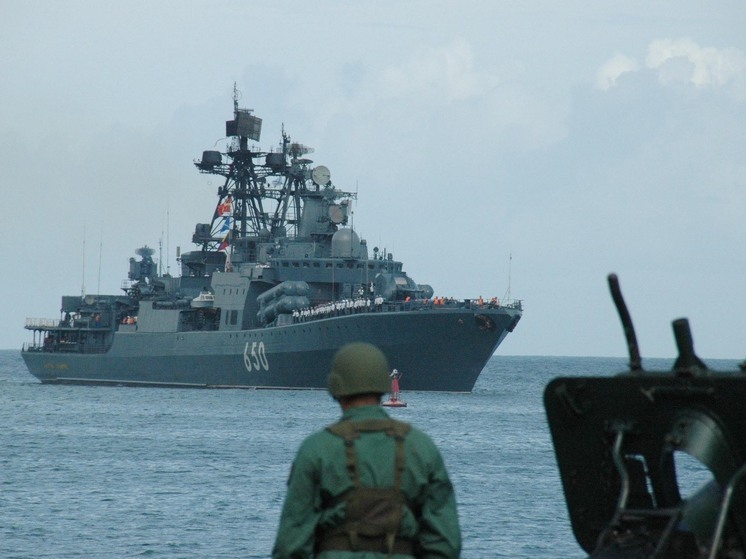 Венесуэльские танкеры начали выходить из портов под защитой ВМФ