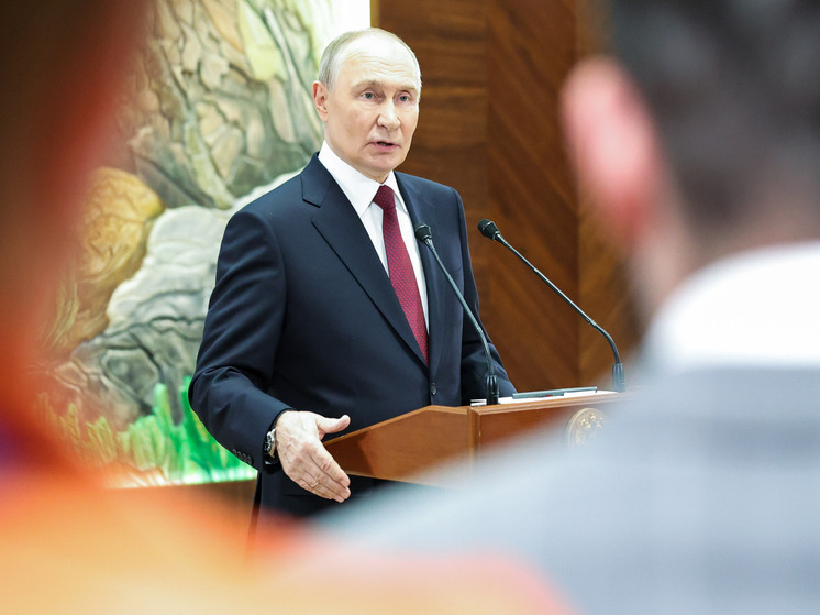 Путин: Россия готова вести переговоры и решать проблемы мирным путем