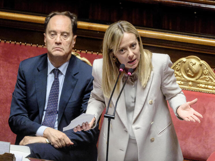 Мелони: ЕС должен заняться замороженными активами РФ во всех странах