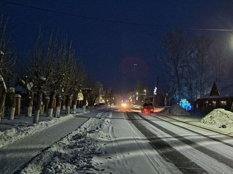 На трех улицах села Парабель зажглись фонари по требованию прокуратуры