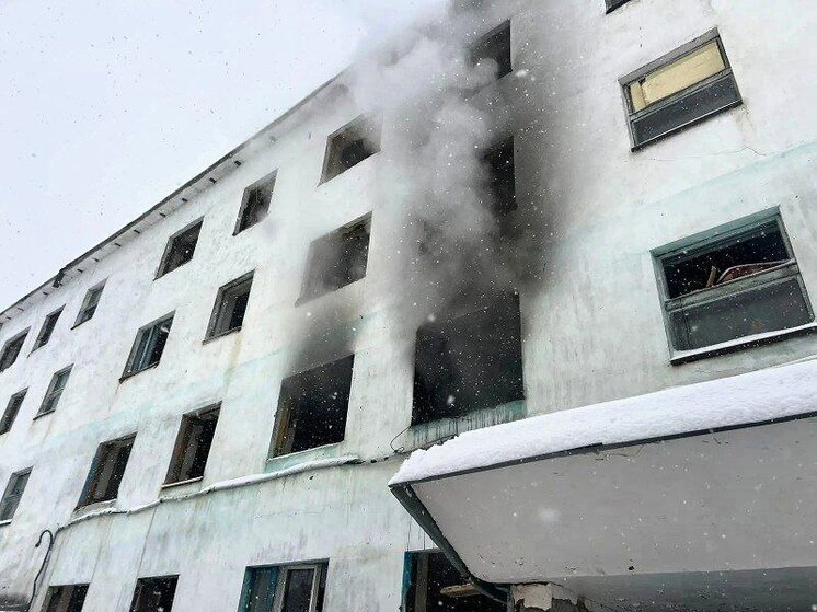 В селе Сокол горел расселённый дом