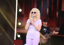 Актриса Вера Сотникова заявила, что не может связаться с Ларисой Долиной после решения Верховного суда, который отменил акты нижестоящих инстанций и постановил, что квартира должна принадлежать Полине Лурье