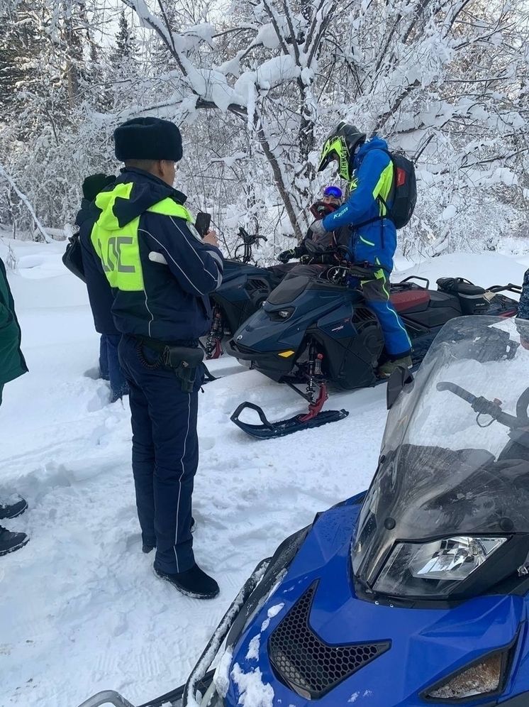В природном парке «Мамай» в Бурятии вводят разрешения для снегоходов и уже штрафуют туристов