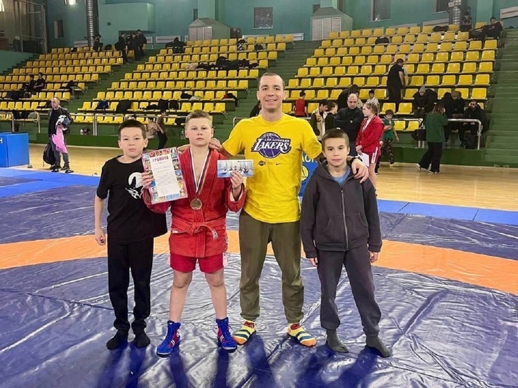 Ямальцы взяли 3 награды на фестивале единоборств в Нефтеюганске