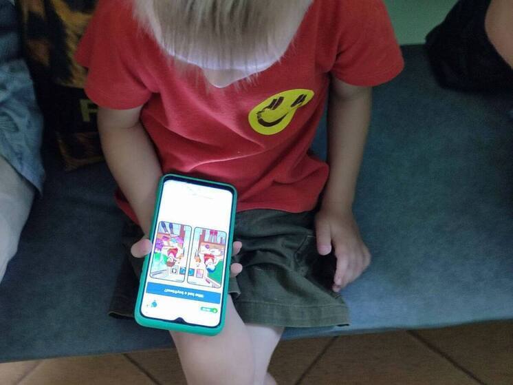 Пензенский врач рассказала, почему не стоит смотреть в гаджеты перед сном