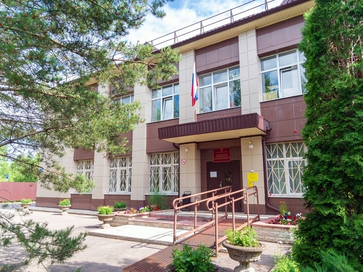 Жительница Дедовичей через суд добилась права собственности на квартиру