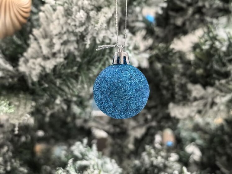 Во Владивостоке полным ходом идет подготовка к Новому году