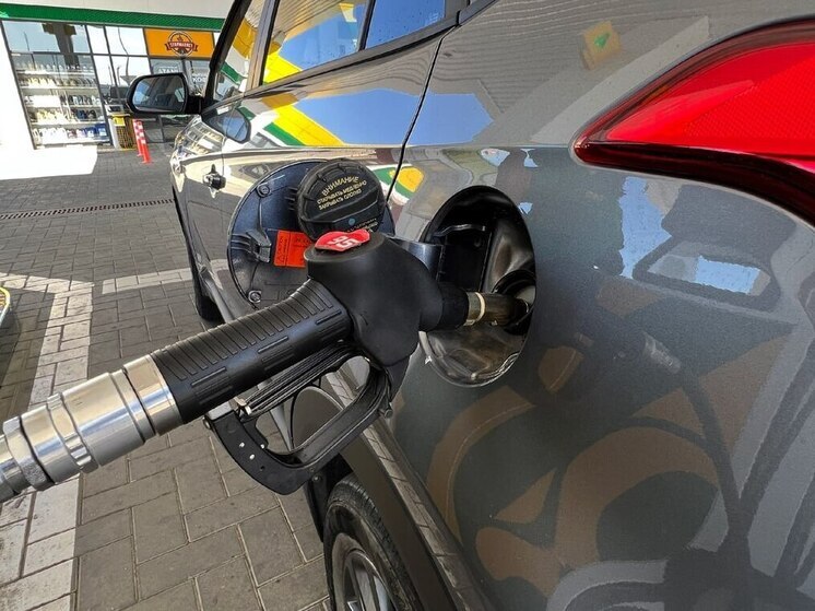 Аксёнов: присутствие крупных нефтяных компаний решило бы проблему с топливом в Крыму