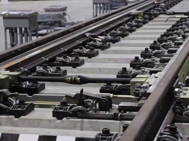 Стрелочный перевод длиной с футбольное поле начали испытывать для ВСМ