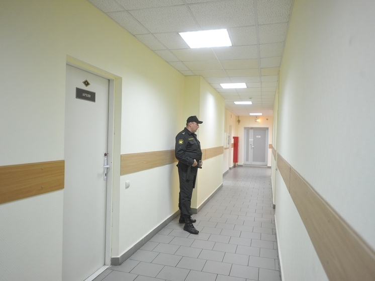 «Матерились и колдовали»: в екатеринбургском суде родственники обвиняемых устроили скандал в коридоре