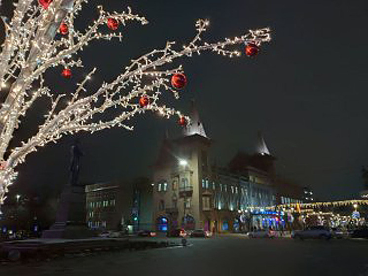 Без салютов и корпоративов: как в Саратовской области пройдут новогодние праздники