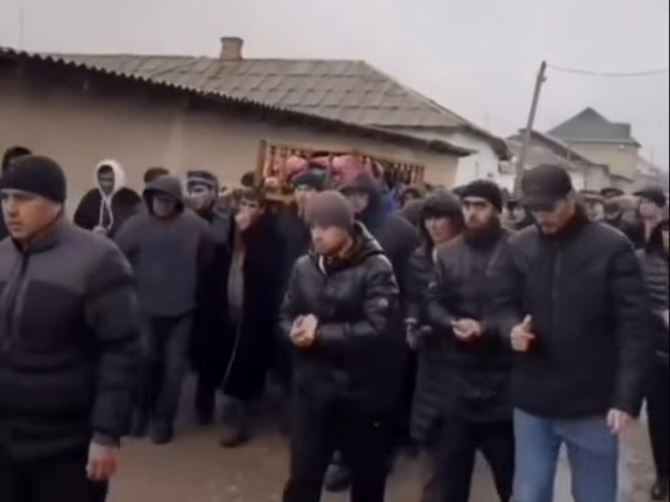 В Таджикистане похоронили 10-летнего мальчика, погибшего 16 декабря 2025 года при нападении в Успенской школе в подмосковном посёлке Горки-2