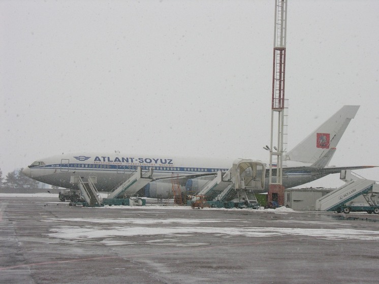 Непогода в Хабаровском крае заставила ждать более 200 человек свои рейсы