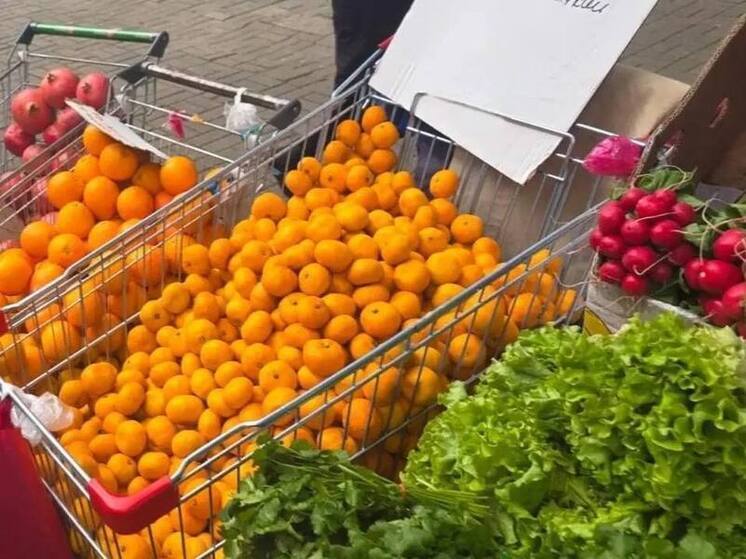 На 150 килограммов фруктов и зелени в Адлере наложили арест