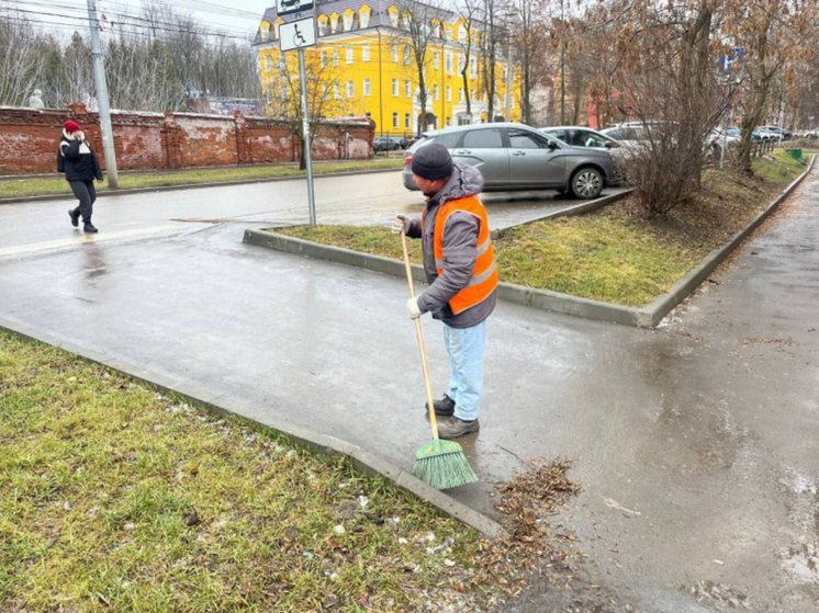 В Туле для борьбы с гололедом за сутки израсходовали 24 тонны реагента