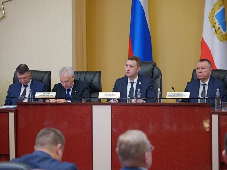 Роман Бусаргин потребовал от минздрава сделать полный охват диспансеризацией населения области