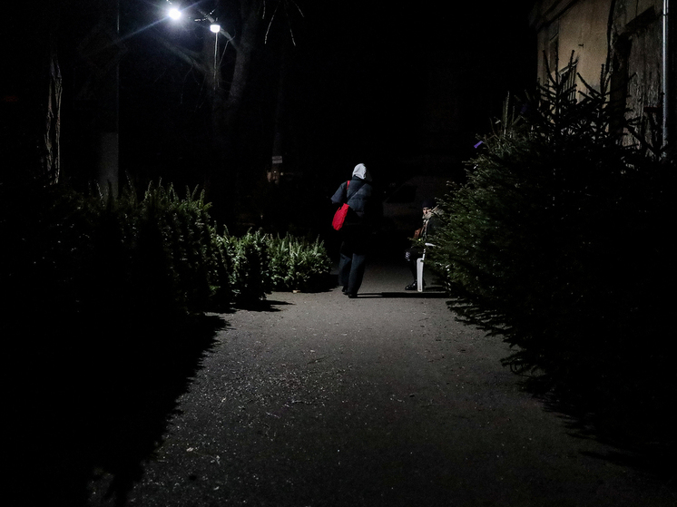 За розетки одесситам приходится драться с бомжами