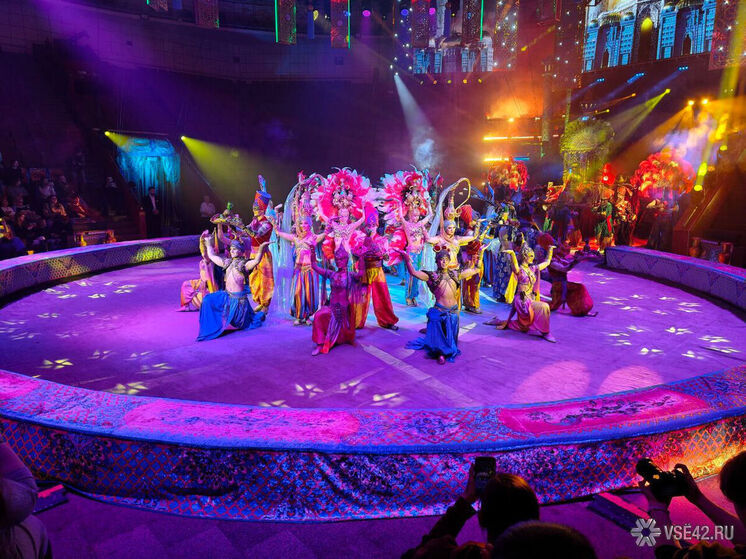 Чарующий мир загадочного востока: артисты шоу «Песчаная сказка» показали несколько фрагментов грядущей премьеры в Кемерове