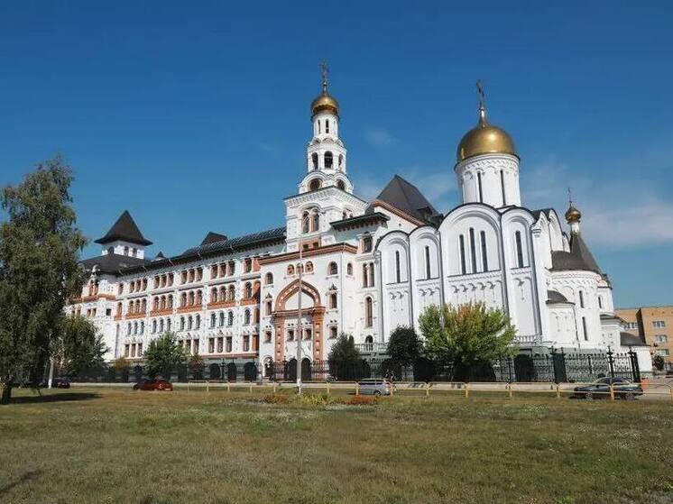 Губернатор Федорищев обсудил развитие Поволжской Академии Святителя Алексия