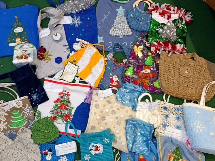 Юных брянцев наградят призами за участие в конкурсе "Экосумка для Снегурочки"