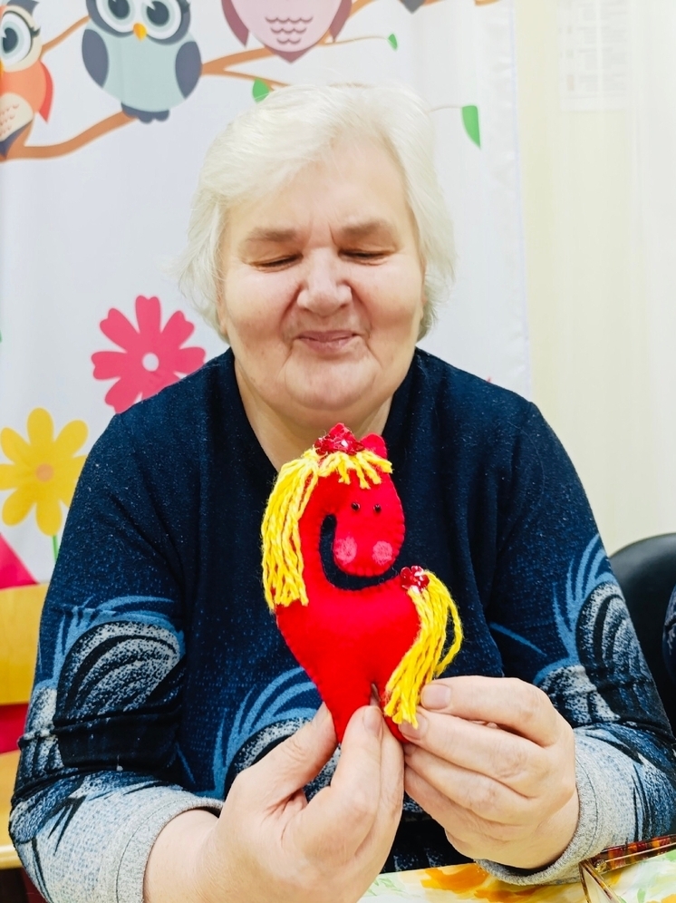 Специалисты соцреабилитации из Кеми поддержали акцию «Рождественский подарок бойцу»