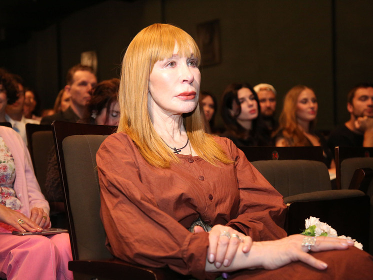 Татьяна Васильева рассказала, как мошенники заставили внука отдать все деньги