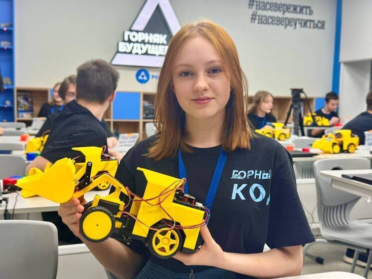 В Ревде запустили класс робототехники в рамках проекта «Горный код»