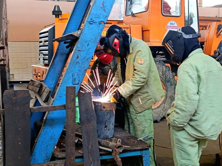 В Орле «Спецавтобаза» обучает будущих сварщиков