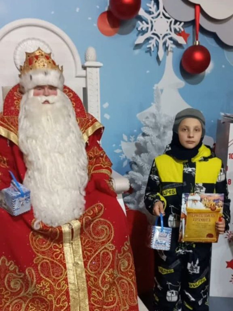 Школьник из Козельска получил грамоту от Деда Мороза в Великом Устюге