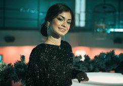 В Санкт-Петербурге стартовал чемпионат России по фигурному катанию: яркие кадры торжественной жеребьевки