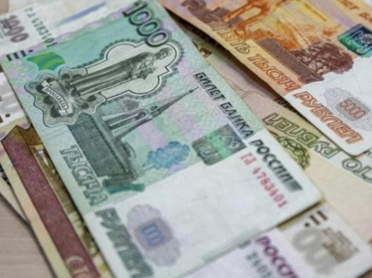 В Новосибирске заметно подорожали конфеты, водка и шампанское к Новому году