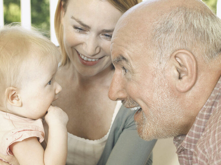 Беременные россиянки все чаще рассчитывают не на папу ребенка, а на собственного отца