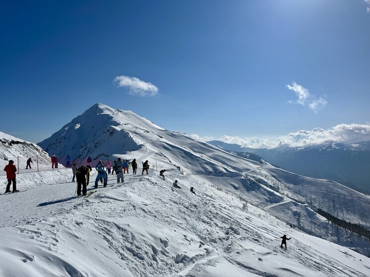 «РЖД» запустит туристские поезда «Лыжные стрелы» к горному кластеру Сочи
