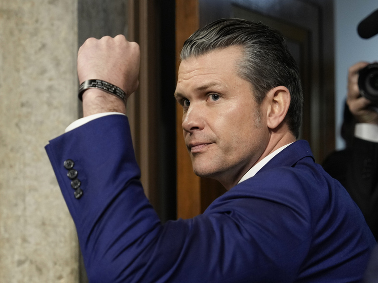 Хегсет: ожирение и тупость осложняют набор в армию