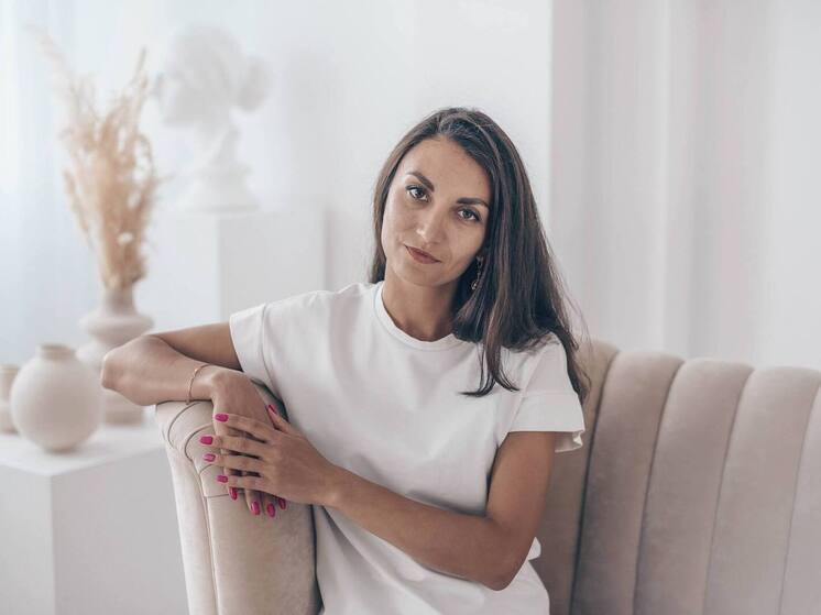 Зависимость и созависимость: как они связаны и как помочь близким вовремя