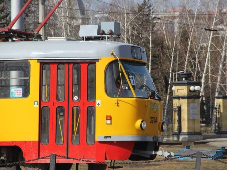 В центре Барнаула изменили схему движения электротранспорта из-за обрыва контактной сети