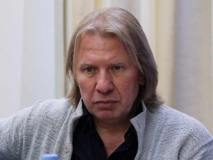 Размер гонораров на российской эстраде напрямую зависит от популярности исполнителя, уровня узнаваемости и востребованности репертуара