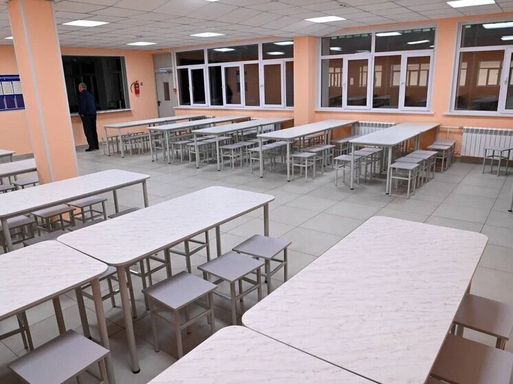 Виталий Хоценко оценил результат масштабной реконструкции школы №2 в Тевризе