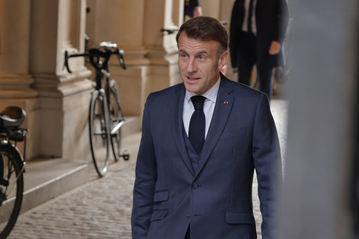 Макрон призвал Европу возобновить диалог с Путиным