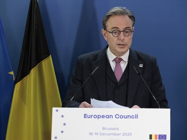 Премьер Бельгии Де Вевер: ЕС не намерен возвращать России ее заблокированные активы