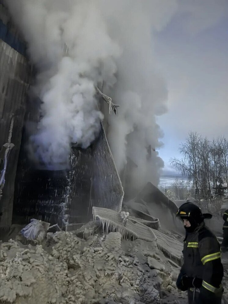 В ночном пожаре с пострадавшими разбирается прокуратура Салехарда