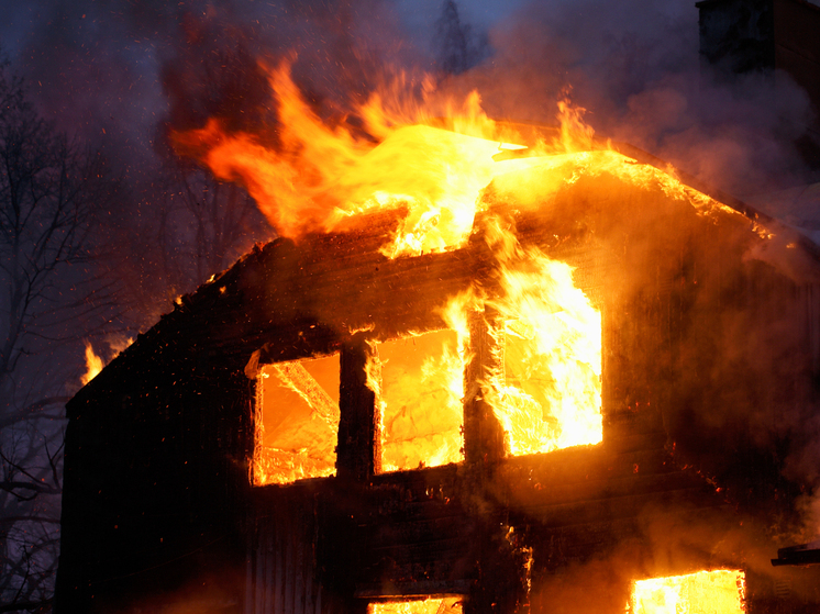 3 пожара потушили в Архангельской области за сутки