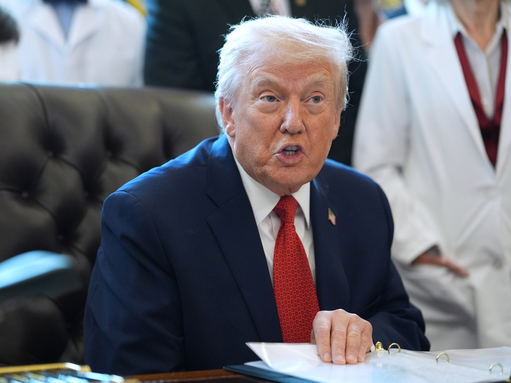 Трамп подписал оборонный бюджет США на рекордные $901 млрд