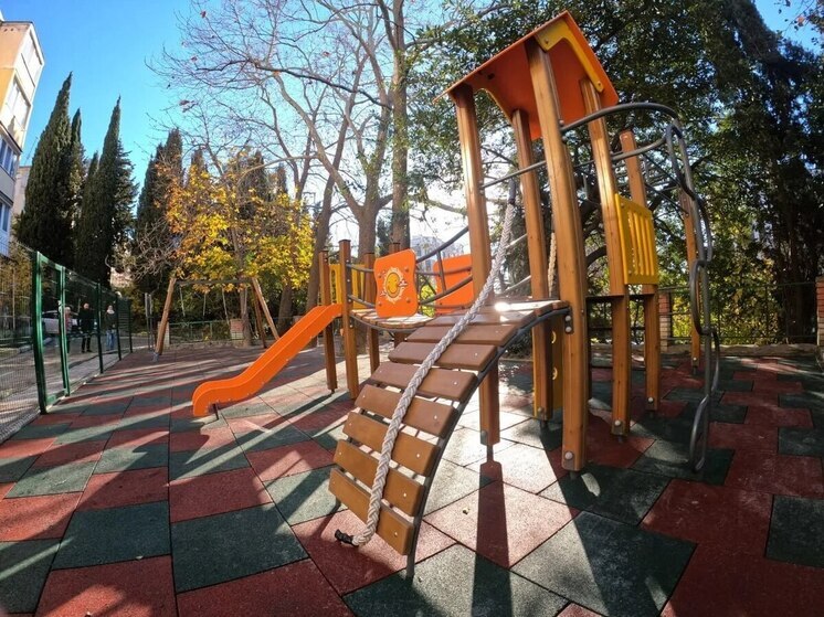 В Массандре до конца года появятся две новые детские площадки