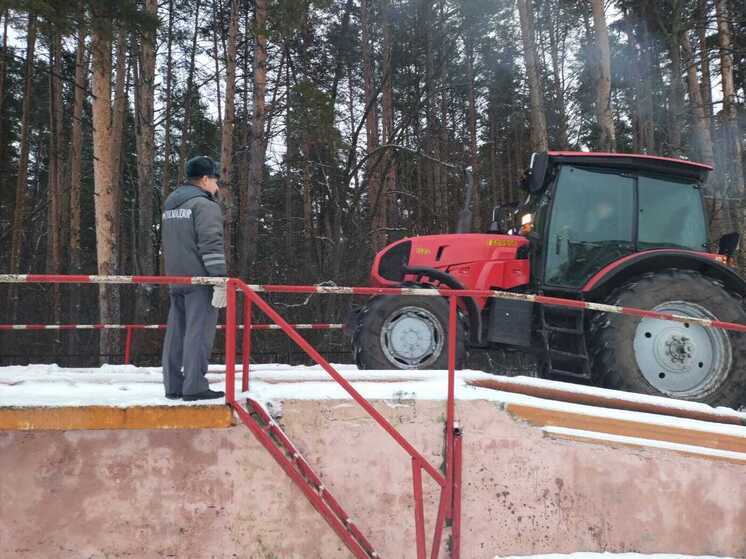Студенты пензенского агроколледжа сдали экзамены на право управления спецтехникой