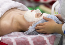 Следствие установило, что молодая британка умерла из-за осложнений, связанных с проведением косметической операции в Турции: 34-летняя Софи Хантумерла от полиорганной недостаточности и трех остановок сердца после пластики живота и бразильской подтяжки ягодиц в Стамбуле в 2022 году