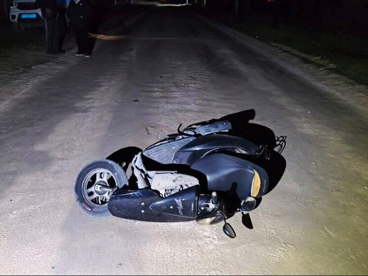 В херсонском селе Стрелковое скутер сбил пешехода