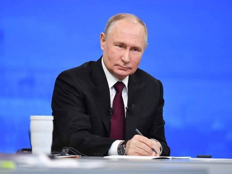 Совсем скоро начнётся прямая линия с Владимиром Путиным