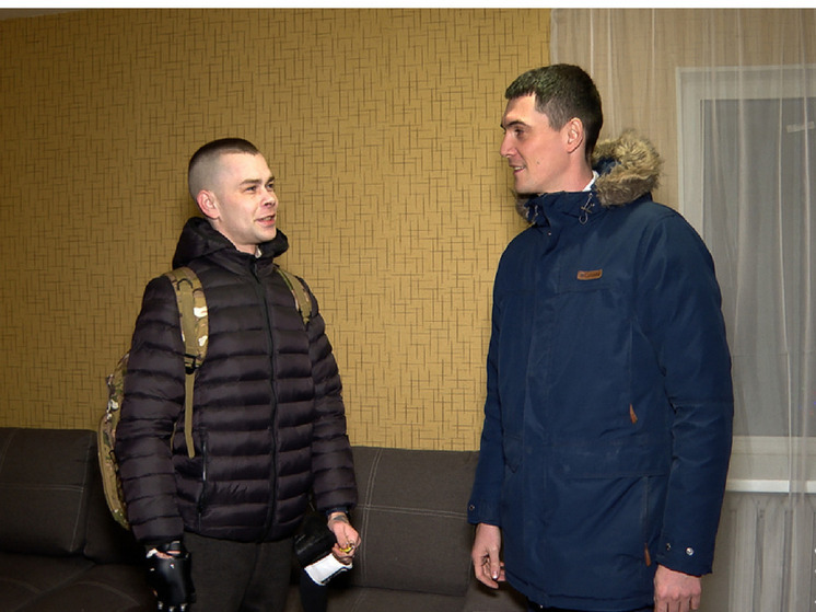 По поручению губернатора участнику СВО выделили квартиру в Череповце