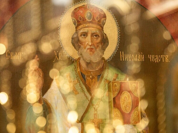 Власти Крыма поздравили жителей региона с Днём памяти Николая Чудотворца